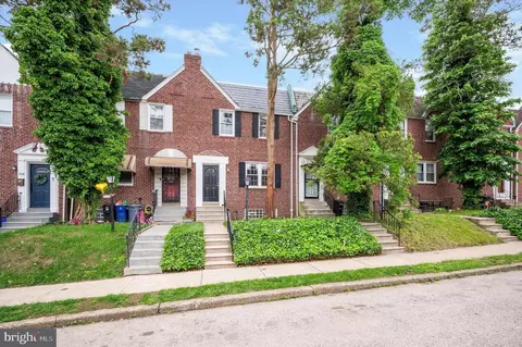 414 E Slocum St, Philadelphia, PA 19119