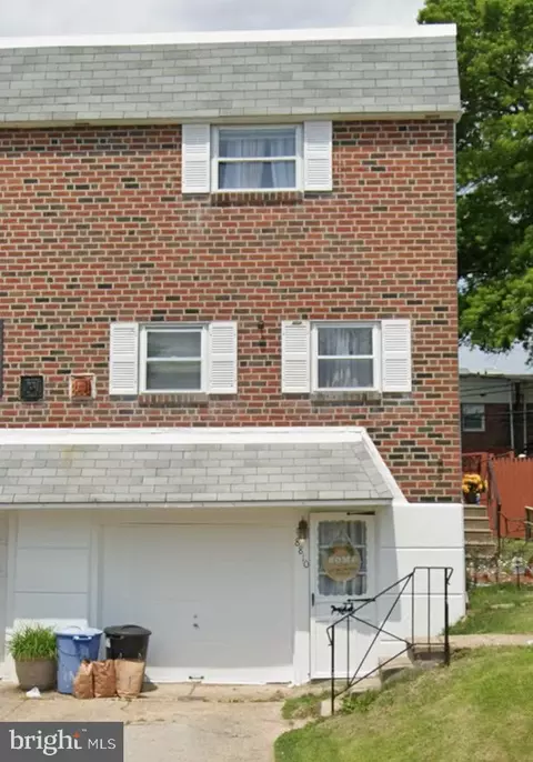 8810 Danbury St, Philadelphia, PA 19152
