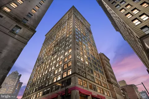 1500 Chestnut St #18A, Philadelphia, PA 19102
