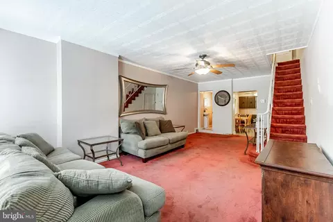352 Durfor St, Philadelphia, PA 19148