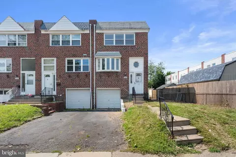 12218 Sweet Briar Rd, Philadelphia, PA 19154