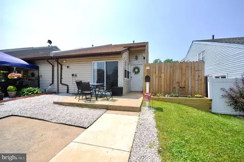 11138 Templeton Dr, Philadelphia, PA 19154