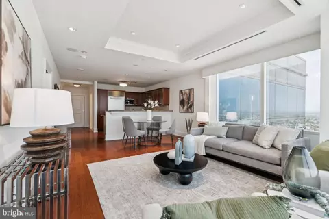50 S 16th St #4507, Philadelphia, PA 19102