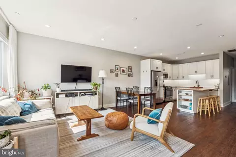 1235 N 5th St #2, Philadelphia, PA 19122