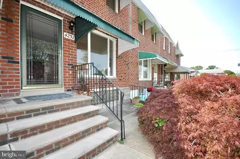 4252 L St, Philadelphia, PA 19124