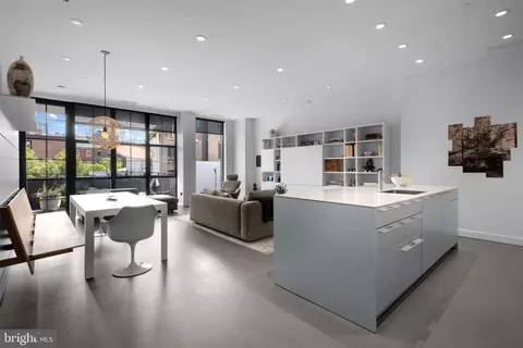 108 Arch St #304, Philadelphia, PA 19106