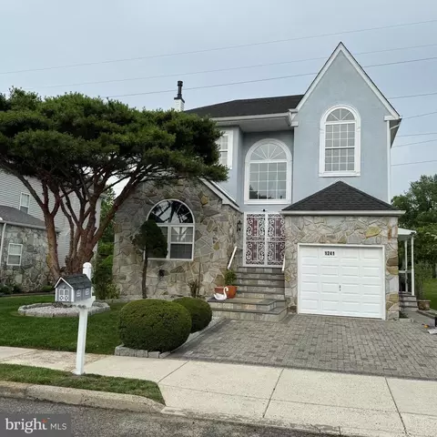 1241 Serota Pl, Philadelphia, PA 19115