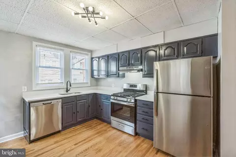 1004 N 67th St, Philadelphia, PA 19151