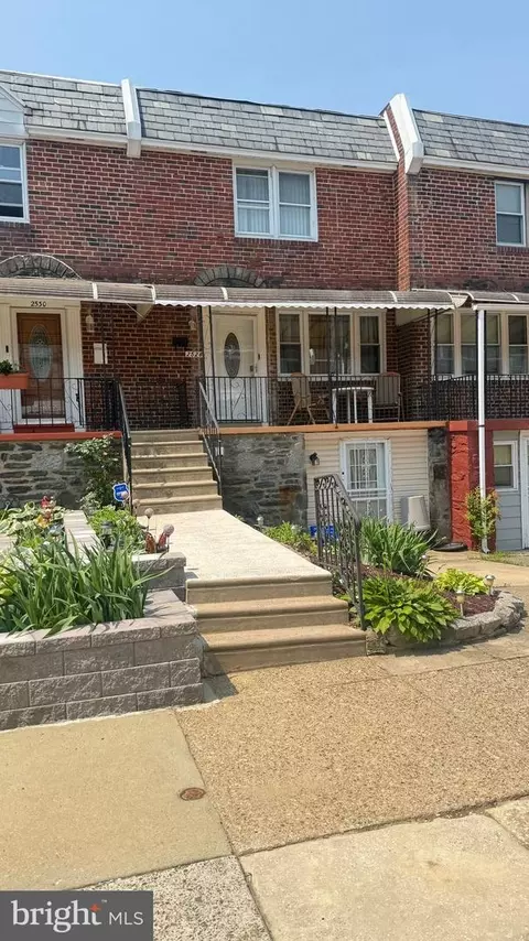 2528 S Claymont St, Philadelphia, PA 19153