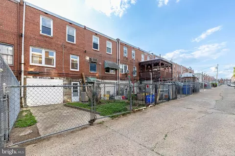 3831 I St, Philadelphia, PA 19124