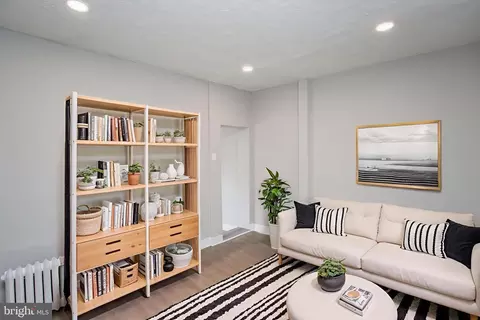 6116 Edmund St, Philadelphia, PA 19135