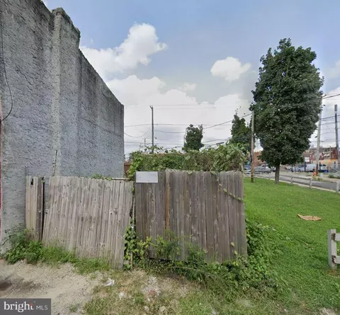 215 W Hazzard St, Philadelphia, PA 19133