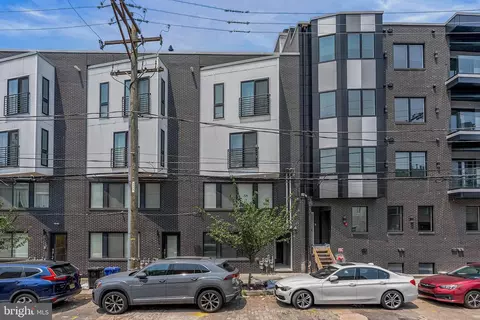 402 N Front St #3, Philadelphia, PA 19123