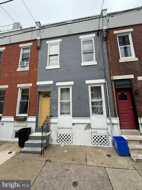1333 S Myrtlewood St, Philadelphia, PA 19146