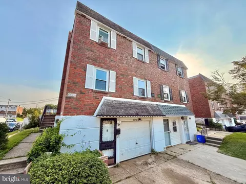 2630 Taunton St, Philadelphia, PA 19152