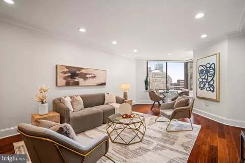 202 W 10 W Rittenhouse Sq #1809, Philadelphia, PA 19103