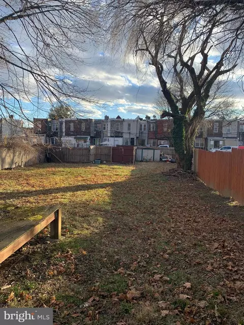 909-913 W R W Fisher Ave, Philadelphia, PA 19141