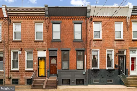 828 Mercer St, Philadelphia, PA 19125