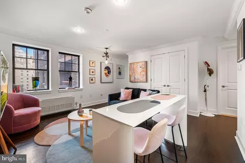 1701 15 Locust St #1607, Philadelphia, PA 19103