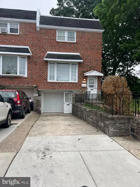 9013 Ashton Rd, Philadelphia, PA 19136