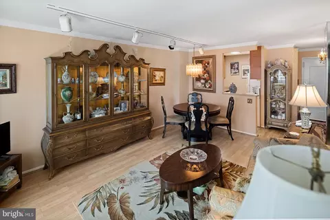 1901 John F Kennedy Blvd #2119, Philadelphia, PA 19103