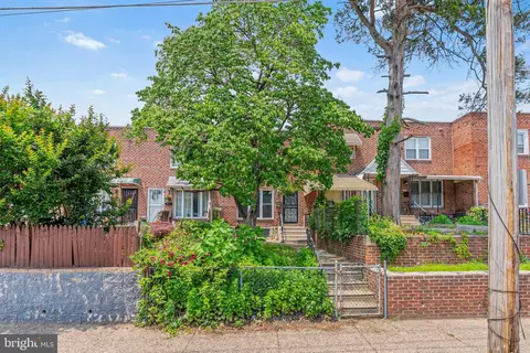 4962 Pennway St, Philadelphia, PA 19124