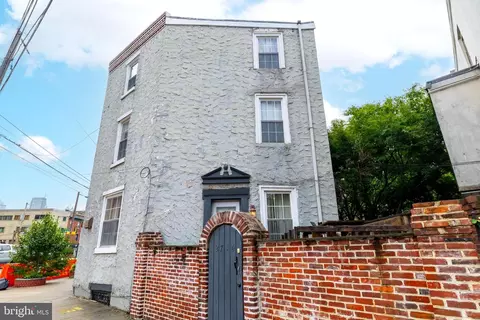 2714 South St, Philadelphia, PA 19146