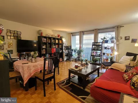 224 W 30 W Rittenhouse Sq #413, Philadelphia, PA 19103