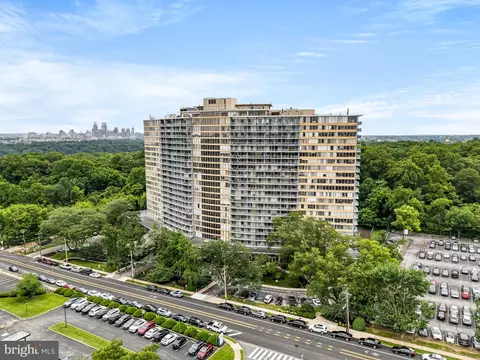 3900 Ford Rd #11B, Philadelphia, PA 19131