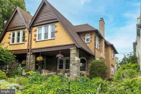 627 E Allens Ln, Philadelphia, PA 19119