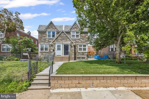 1335 Knorr St, Philadelphia, PA 19111