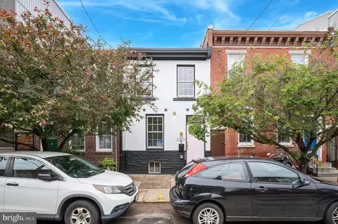 2210 E Thompson St, Philadelphia, PA 19125