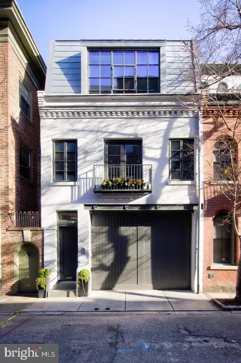 247 S Van Pelt St, Philadelphia, PA 19103