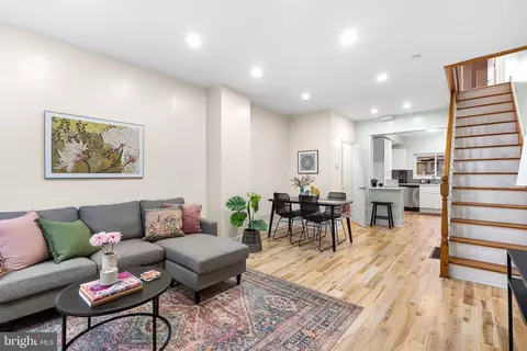 2231 S Opal St, Philadelphia, PA 19145