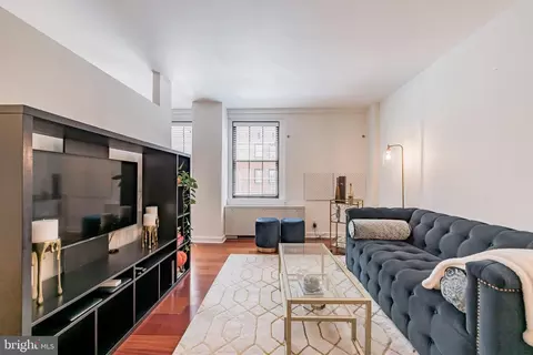 219 S 29 S 18th St #1522, Philadelphia, PA 19103