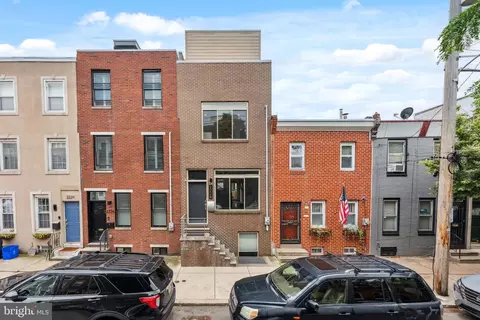 2228 Carpenter St, Philadelphia, PA 19146