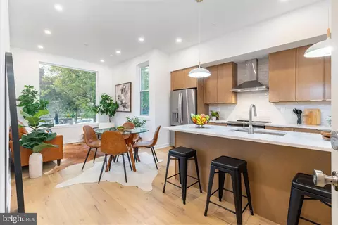 903 Corinthian Ave #1, Philadelphia, PA 19130