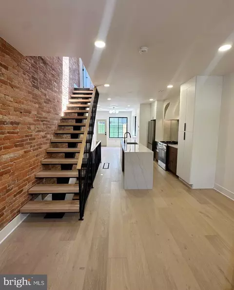 1735 S Cleveland St, Philadelphia, PA 19145