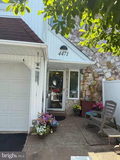 4471 Ernie Davis Cir, Philadelphia, PA 19154