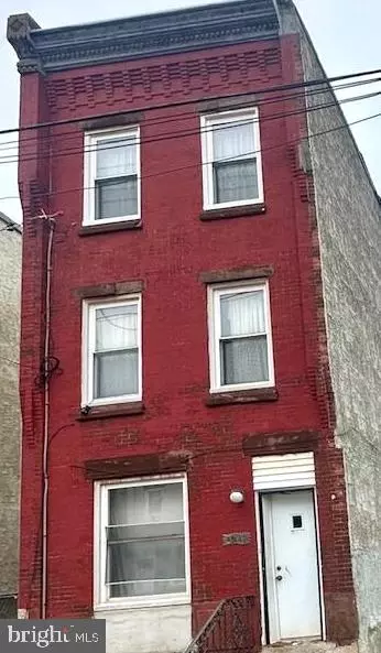 2742 W Glenwood Ave, Philadelphia, PA 19121