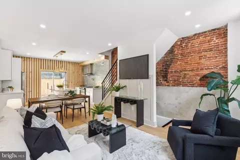 2165 E Gordon St, Philadelphia, PA 19125
