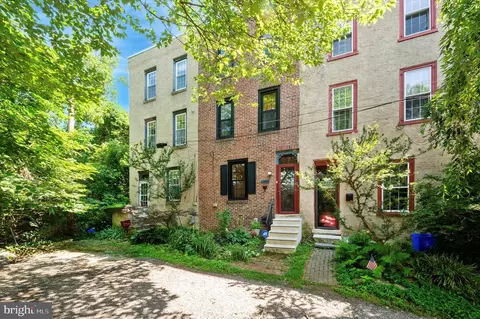 4343 Boone St, Philadelphia, PA 19128
