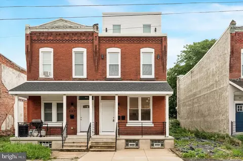 865 N 43rd St, Philadelphia, PA 19104