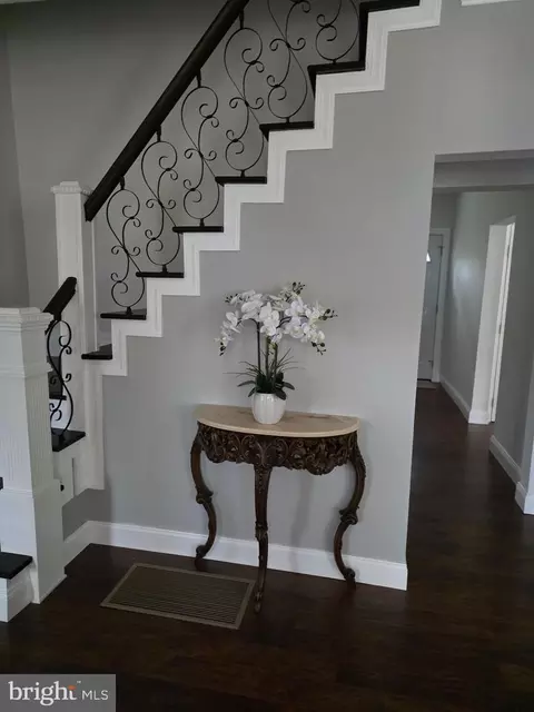 494 W King St, Philadelphia, PA 19144