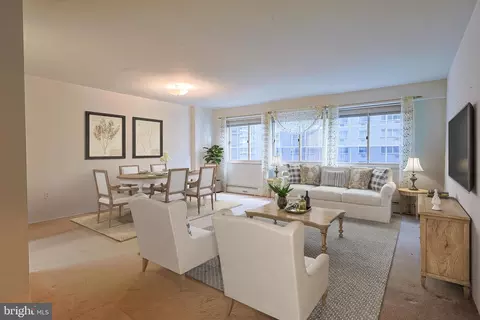 1900 John F Kennedy Blvd #820, Philadelphia, PA 19103
