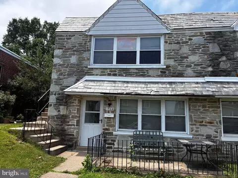 1944 Goodnaw St, Philadelphia, PA 19115