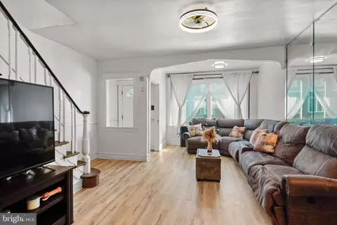 1146 Rosalie St, Philadelphia, PA 19149