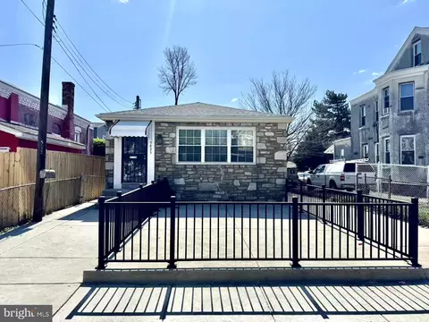 5825 Ditman St, Philadelphia, PA 19135