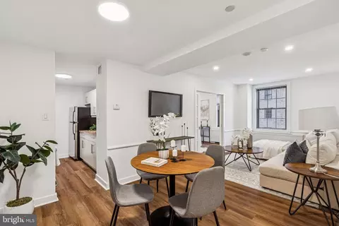 219 S 29 S 18th St #1415, Philadelphia, PA 19103