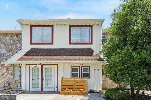 4365 Whiting Rd, Philadelphia, PA 19154